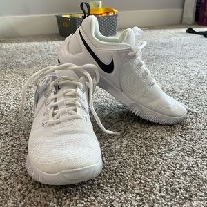 NIKE VOLLEYBALL SHOES